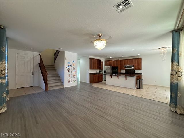 9325 Goldenbush Court, Las Vegas, NV 89148