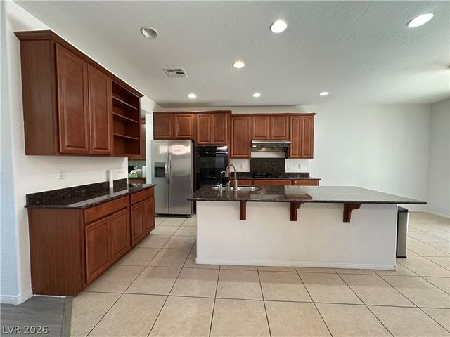 9325 Goldenbush Court, Las Vegas, NV 89148