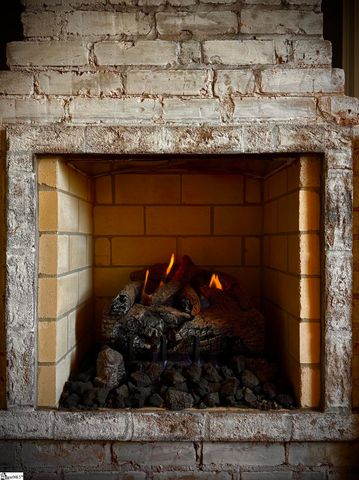 200 E Greenwood Street, Landrum, SC 29356