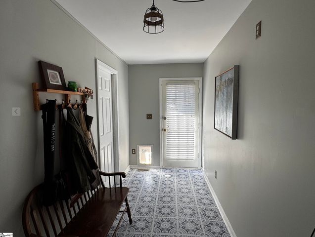 200 E Greenwood Street, Landrum, SC 29356