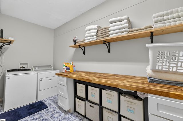 200 E Greenwood Street, Landrum, SC 29356