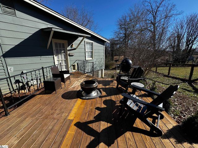 200 E Greenwood Street, Landrum, SC 29356