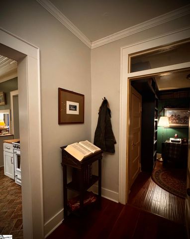 200 E Greenwood Street, Landrum, SC 29356