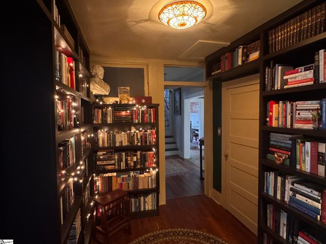 200 E Greenwood Street, Landrum, SC 29356