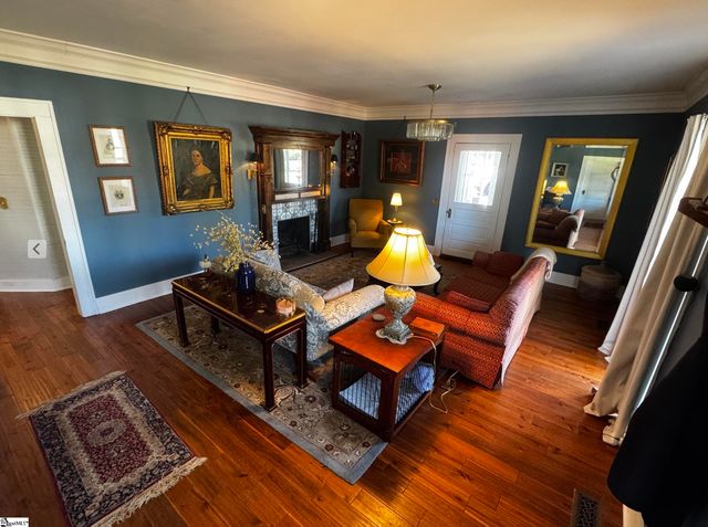 200 E Greenwood Street, Landrum, SC 29356