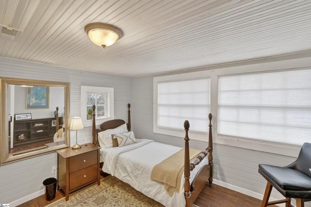 200 E Greenwood Street, Landrum, SC 29356