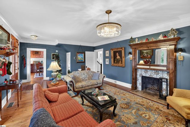 200 E Greenwood Street, Landrum, SC 29356