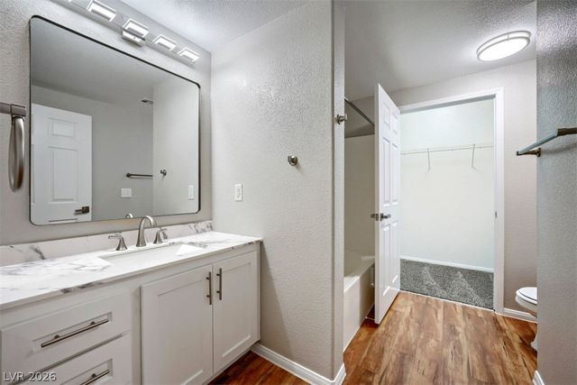 10001 Peace Way 2288, Las Vegas, NV 89147