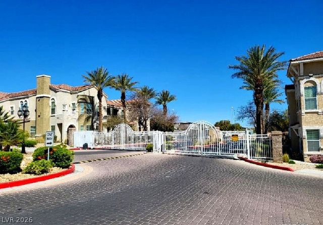10001 Peace Way 2288, Las Vegas, NV 89147