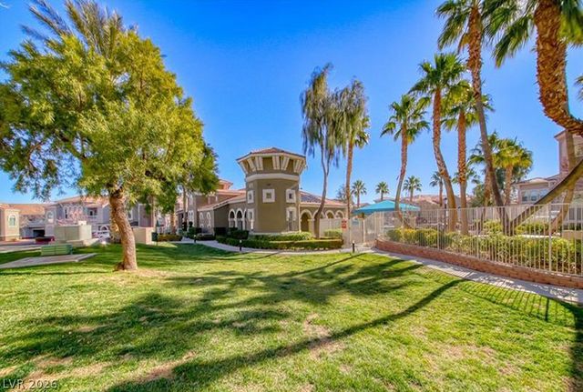 10001 Peace Way 2288, Las Vegas, NV 89147