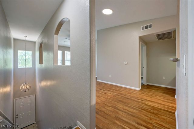 10001 Peace Way 2288, Las Vegas, NV 89147
