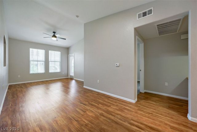 10001 Peace Way 2288, Las Vegas, NV 89147