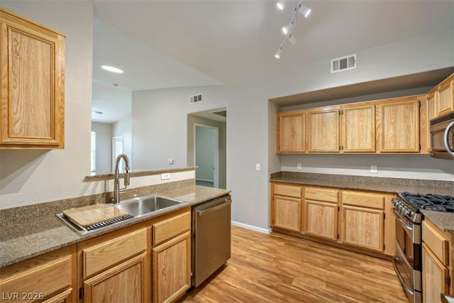 10001 Peace Way 2288, Las Vegas, NV 89147