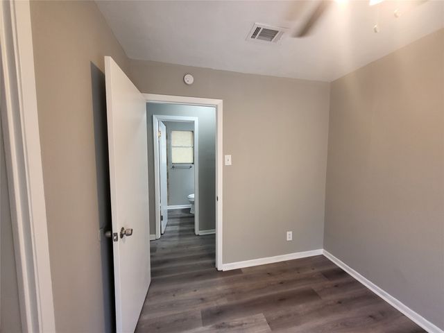 1503 E Wells Avenue, Sherman, TX 75090