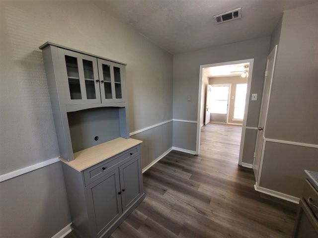 1503 E Wells Avenue, Sherman, TX 75090