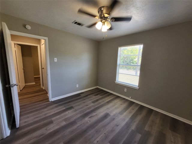 1503 E Wells Avenue, Sherman, TX 75090