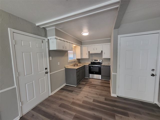 1503 E Wells Avenue, Sherman, TX 75090