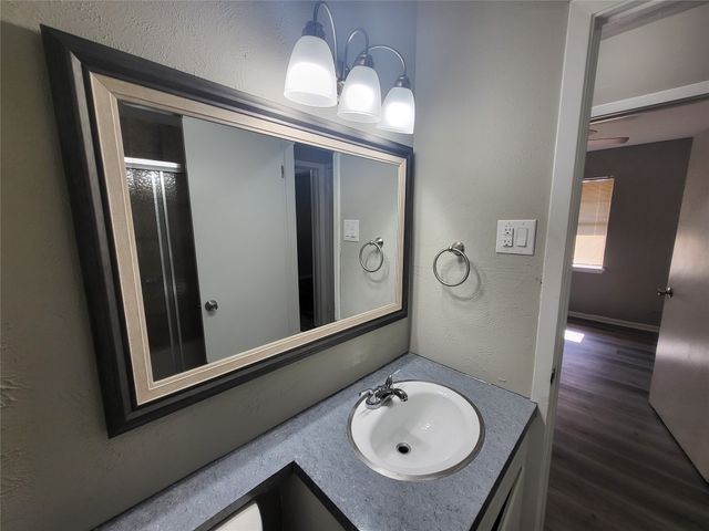1503 E Wells Avenue, Sherman, TX 75090