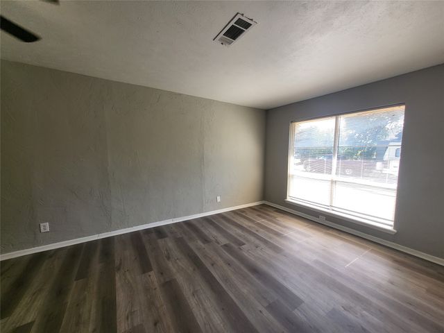 1503 E Wells Avenue, Sherman, TX 75090
