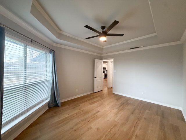 2 Country Club Place, Waxahachie, TX 75165