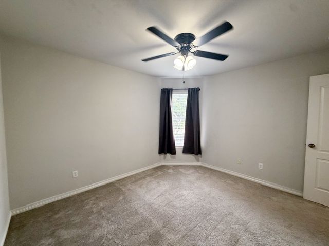 2 Country Club Place, Waxahachie, TX 75165