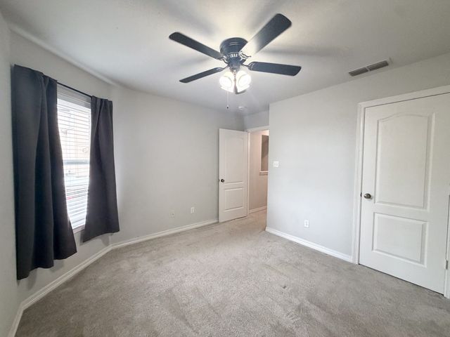 2 Country Club Place, Waxahachie, TX 75165