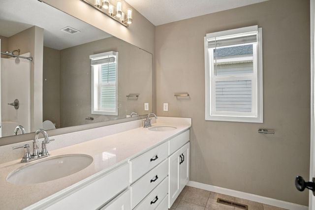 10097 Mississippi Dunes Boulevard S, Cottage Grove, MN 55016