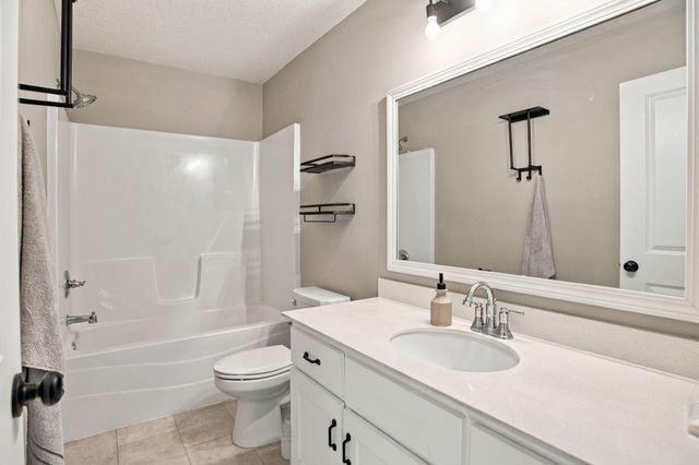 10097 Mississippi Dunes Boulevard S, Cottage Grove, MN 55016