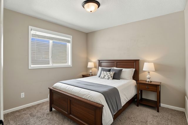 10097 Mississippi Dunes Boulevard S, Cottage Grove, MN 55016