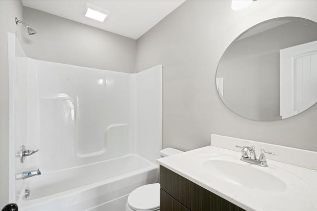 4 W 5th Avenue, Chatsworth, GA 30705