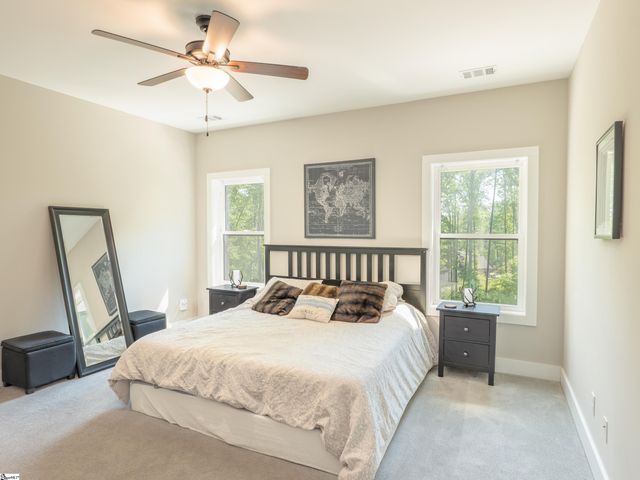 118 Squirrel Point, Six Mile, SC 29682