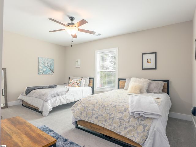 118 Squirrel Point, Six Mile, SC 29682