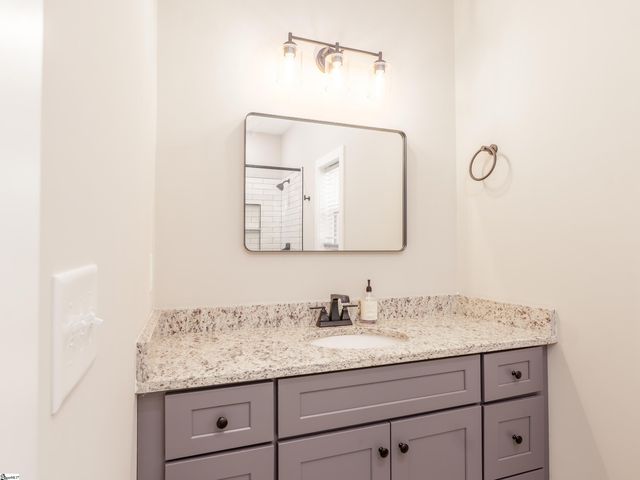 118 Squirrel Point, Six Mile, SC 29682