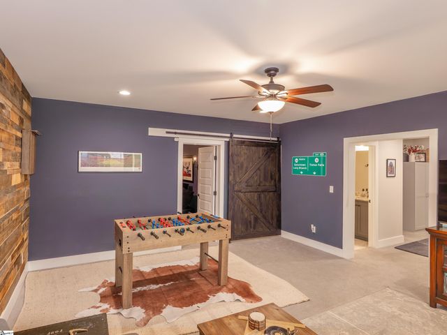 118 Squirrel Point, Six Mile, SC 29682