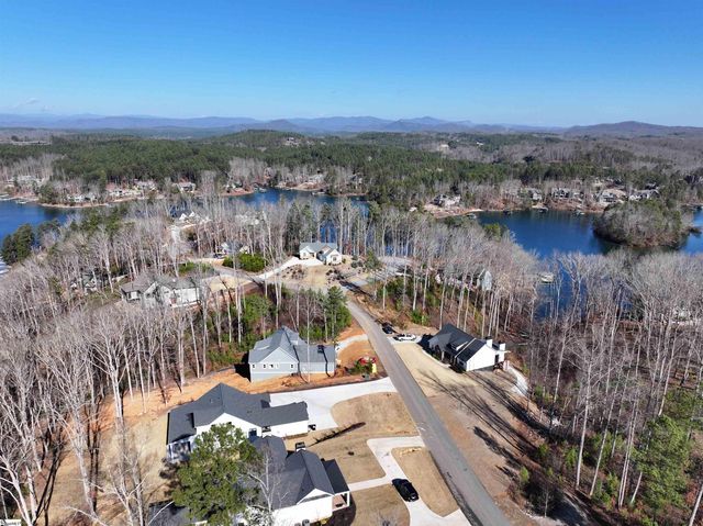 118 Squirrel Point, Six Mile, SC 29682