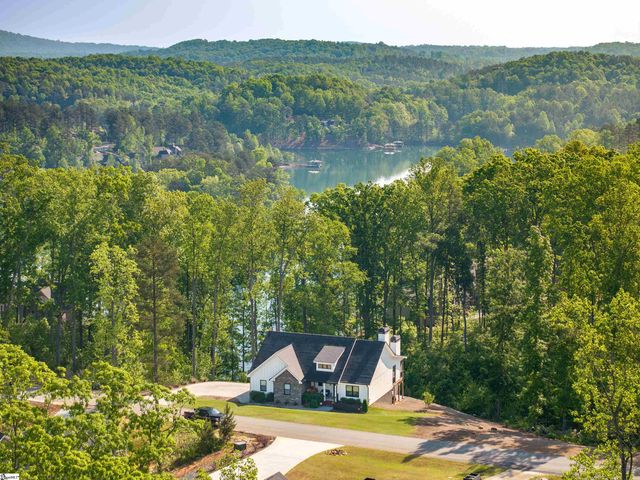 118 Squirrel Point, Six Mile, SC 29682