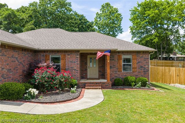 1413 Valley Forge Street, Van Buren, AR 72956