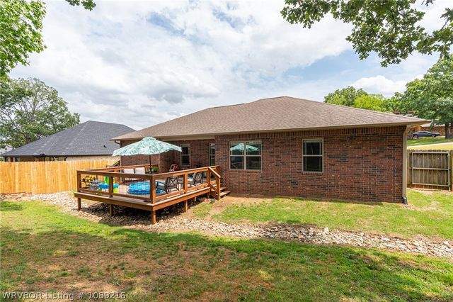 1413 Valley Forge Street, Van Buren, AR 72956