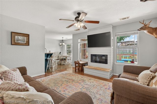 1413 Valley Forge Street, Van Buren, AR 72956