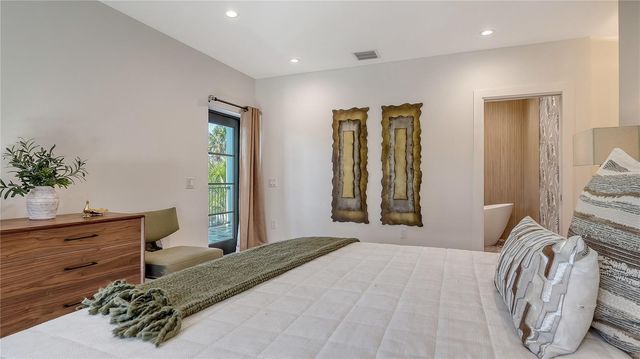 5263 AVENIDA DE CORTEZ, Sarasota, FL 34242