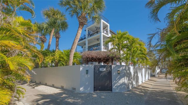 5263 AVENIDA DE CORTEZ, Sarasota, FL 34242