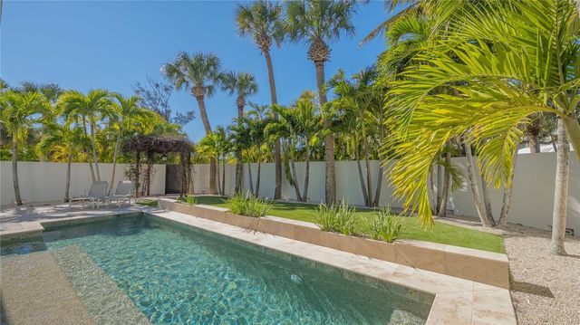 5263 AVENIDA DE CORTEZ, Sarasota, FL 34242