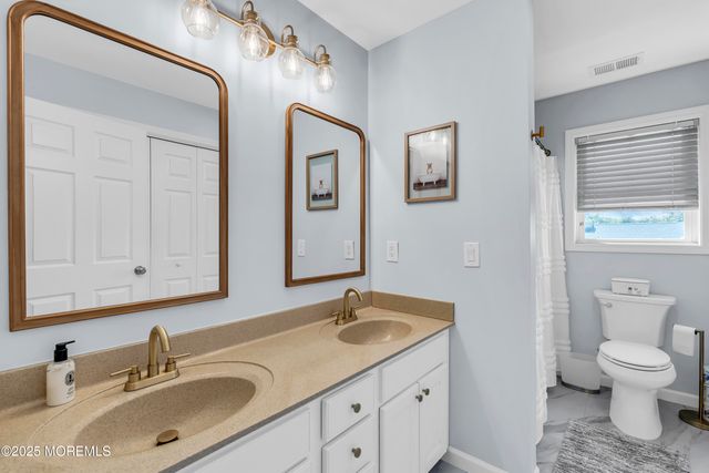 31 Ocean Avenue, Middletown, NJ 07748