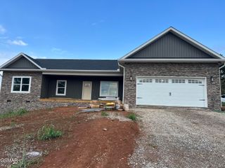 726 River Road, Kodak, TN 37764