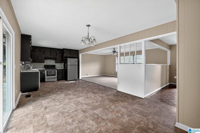 2925 WOOD DRIVE NE, Center Point, AL 35215