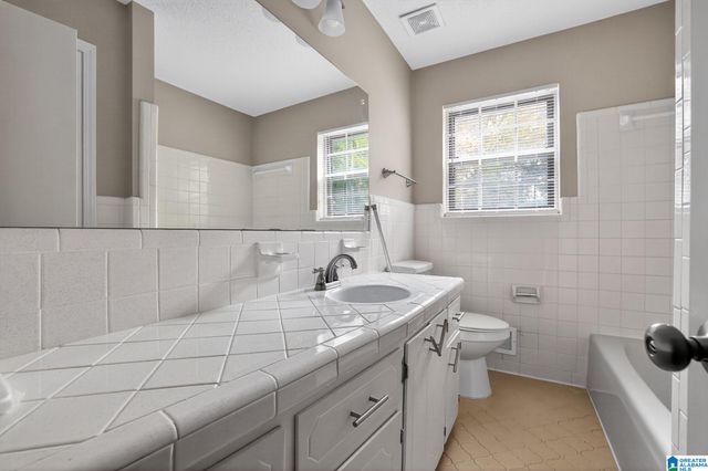 2925 WOOD DRIVE NE, Center Point, AL 35215