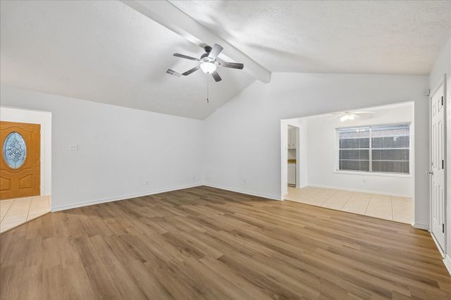 2114 Mocking Bird Lane, La Porte, TX 77571