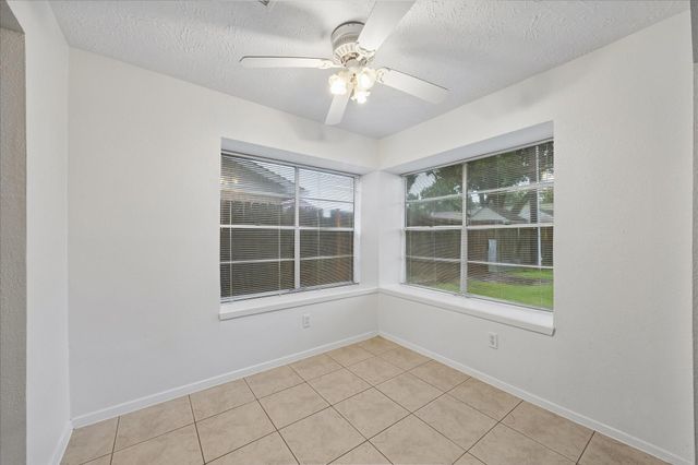 2114 Mocking Bird Lane, La Porte, TX 77571