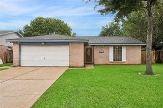 2114 Mocking Bird Lane, La Porte, TX 77571