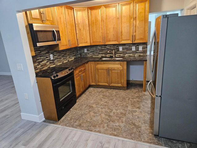 6420 N DIXIE Highway, Boca Raton, FL 33487